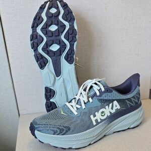 Hoka Challenger ATR 7 Blue Athletic Shoes with Cushioned Midsole. ( m 11). NEW.